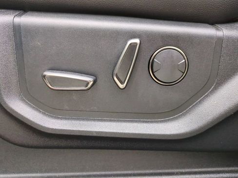 Used 2018 Ford F150 Raptor w/ Equipment Group 802A Luxury image 21