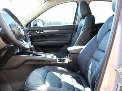 New 2025 MAZDA CX-5 AWD 2.5 S w/ Preferred Package image 24
