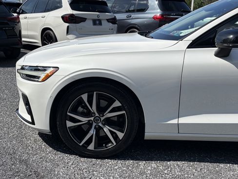 Used 2024 Volvo S60 B5 Plus AWD/4WD image 4
