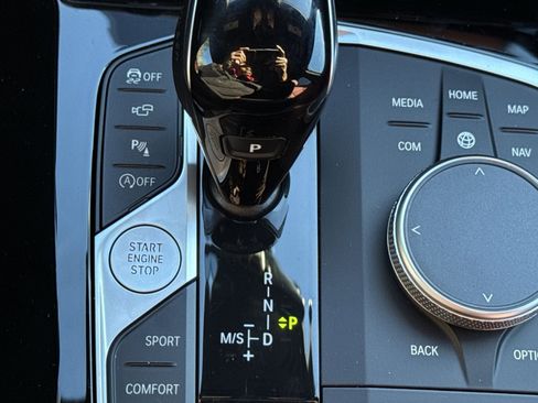 New 2025 BMW X4 xDrive30i w/ Premium Package image 23