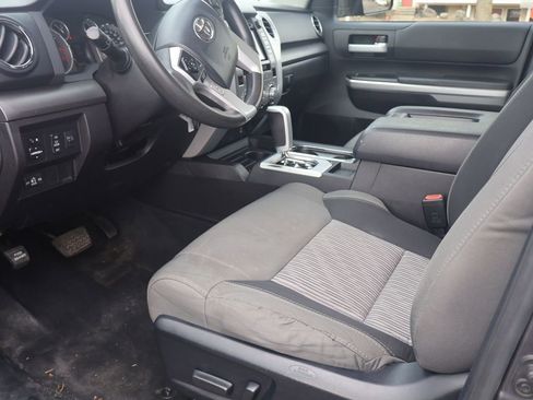 Used 2015 Toyota Tundra SR5 w/ TRD Off Road Package image 4