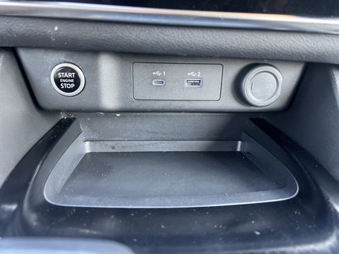 Used 2023 Nissan Rogue S AWD/4WD image 6