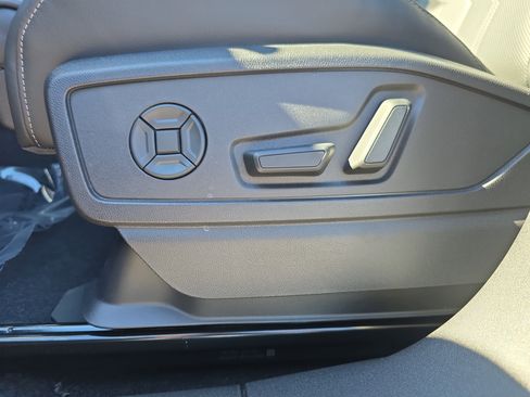 New 2025 Audi Q5 Premium Plus image 27