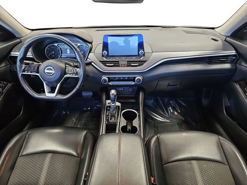Used 2024 Nissan Altima 2.5 SR FWD image 9