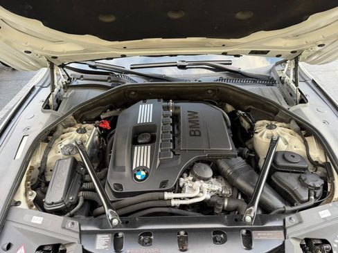 Used 2012 BMW 740i RWD image 24