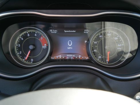 Used 2022 Jeep Cherokee Limited AWD/4WD image 37
