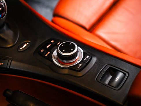 Used 2011 BMW M3 Convertible RWD image 27