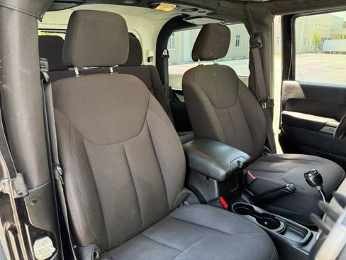 Used 2015 Jeep Wrangler Sport AWD/4WD image 18