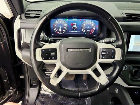 Used 2023 Land Rover Defender 110 S AWD/4WD image 14
