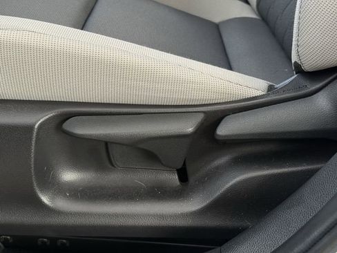 Used 2024 Toyota Corolla LE image 25