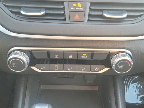 Certified 2025 Nissan Altima 2.5 S image 28