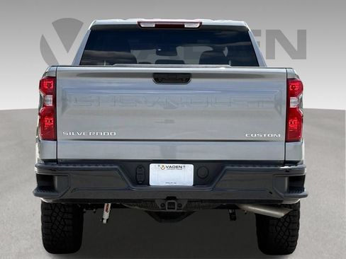 Used 2026 Chevrolet Silverado 1500 Custom Trail Boss AWD/4WD image 10