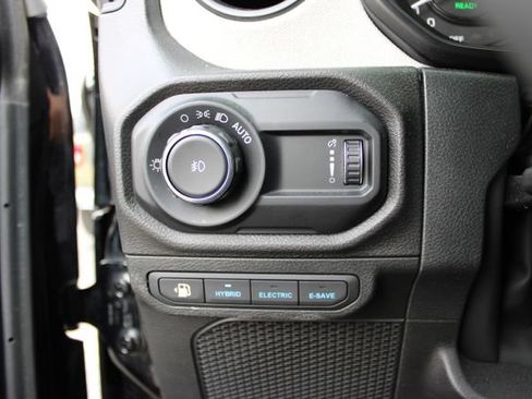 Used 2025 Jeep Wrangler Unlimited Sport S 4xe AWD/4WD image 17