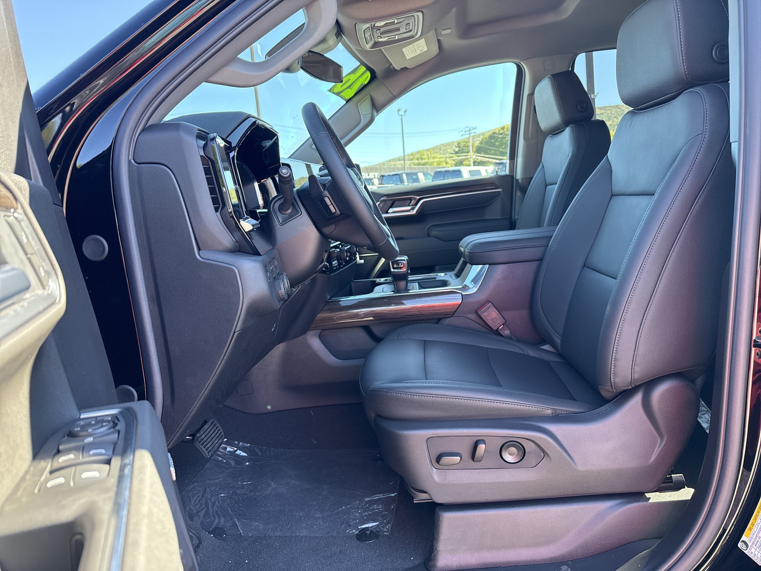 New 2026 Chevrolet Silverado 1500 RST w/ RST All Star Premium Package AWD/4WD image 15