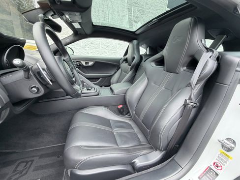 Used 2017 Jaguar F-TYPE R AWD/4WD image 18