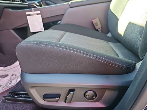 New 2026 Nissan Rogue SV image 32