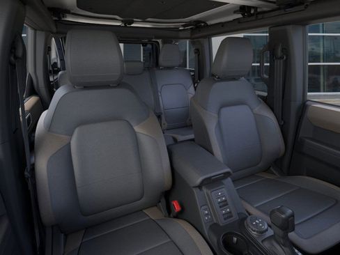 New 2025 Ford Bronco Big Bend image 10