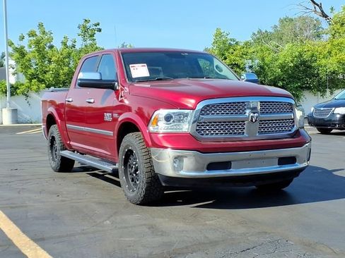 Used 2015 RAM 1500 Laramie w/ Convenience Group AWD/4WD image 3