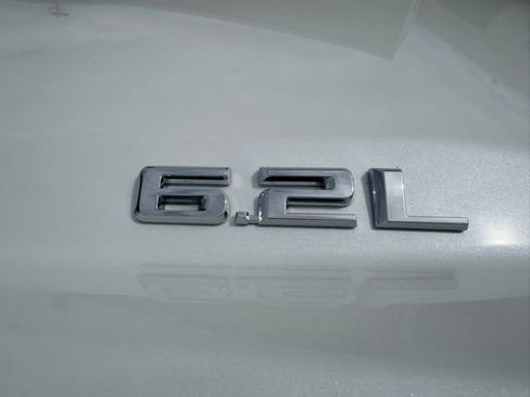 Used 2022 Chevrolet Silverado 1500 LTZ w/ Z71 Off-Road Package AWD/4WD image 41