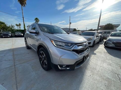 Used 2019 Honda CR-V Touring image 2