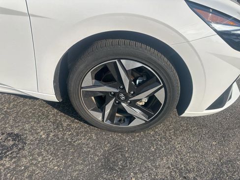 Used 2023 Hyundai Elantra Limited w/ Cargo Package image 25