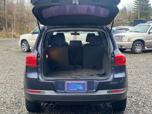 Used 2016 Volkswagen Tiguan S image 6
