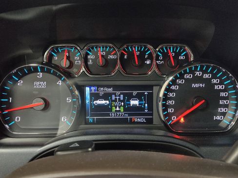 Used 2017 Chevrolet Silverado 1500 LT w/ All Star Edition AWD/4WD image 23