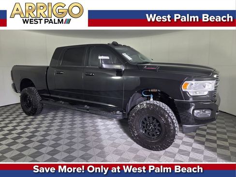Used 2023 RAM 2500 Laramie AWD/4WD image 1