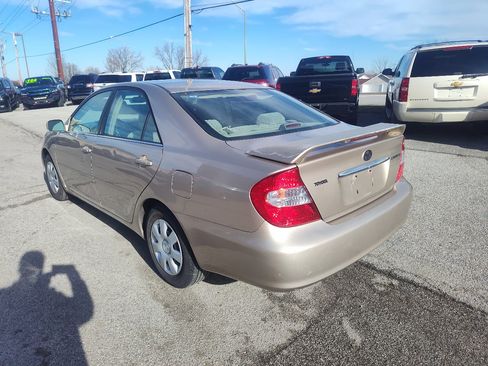 Used 2002 Toyota Camry LE image 4