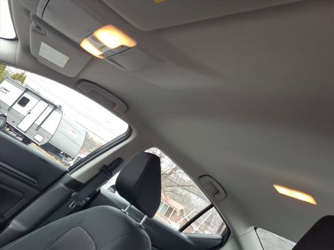 Used 2024 Nissan Altima 2.5 SV image 10