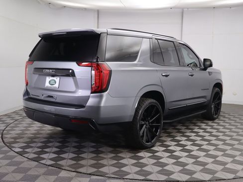 Used 2021 GMC Yukon SLT w/ SLT Premium Package image 5