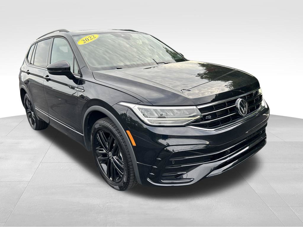 Used 2022 Volkswagen Tiguan SE R-Line AWD/4WD image 7