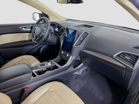 Used 2024 Ford Edge SEL w/ Convenience Package image 17