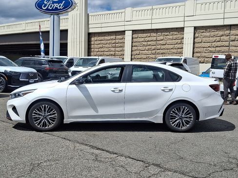 Used 2023 Kia Forte GT-Line w/ GT-Line Premium Package image 7