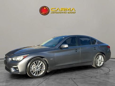 Used 2018 INFINITI Q50 Luxe w/ Cargo Package (L95) image 2