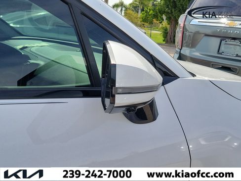 Certified 2023 Kia Sportage SX FWD image 10