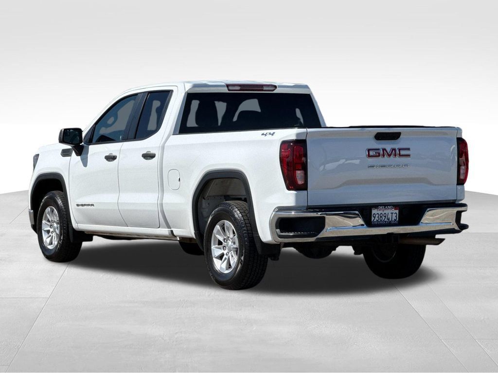Used 2023 GMC Sierra 1500 Pro w/ Pro Value Package AWD/4WD image 3