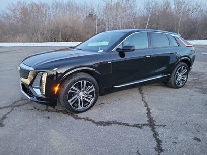 New 2026 Cadillac Lyriq Luxury