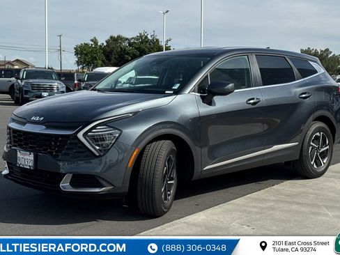 Used 2025 Kia Sportage LX image 6