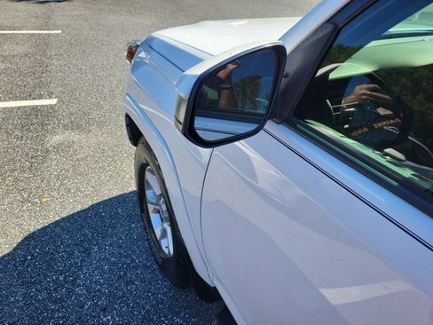 Used 2020 Toyota 4Runner SR5 image 18