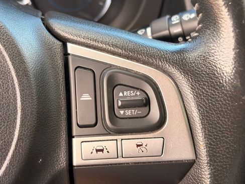 Used 2018 Subaru Forester 2.5i Touring AWD/4WD image 26