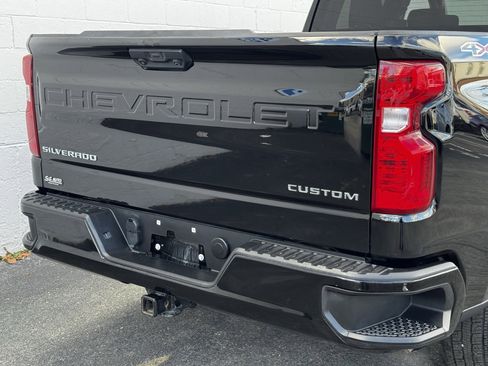 Used 2023 Chevrolet Silverado 1500 Custom image 5
