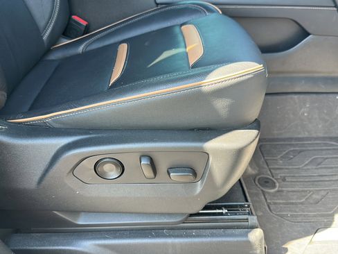 Used 2022 GMC Yukon AT4 w/ Max Trailering Package image 26