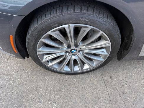 Used 2016 BMW 750i xDrive image 9