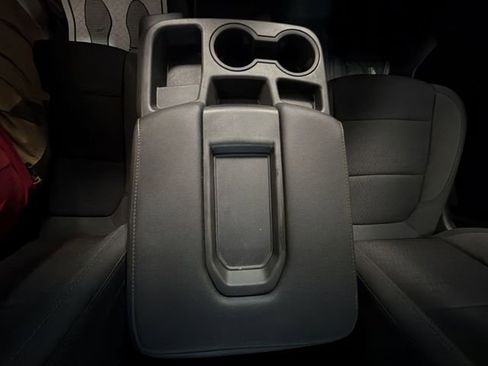 Used 2021 Chevrolet Silverado 1500 LT AWD/4WD image 21