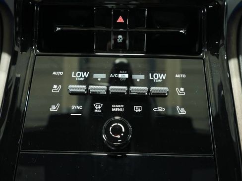 New 2025 Porsche Panamera 4 AWD/4WD image 22