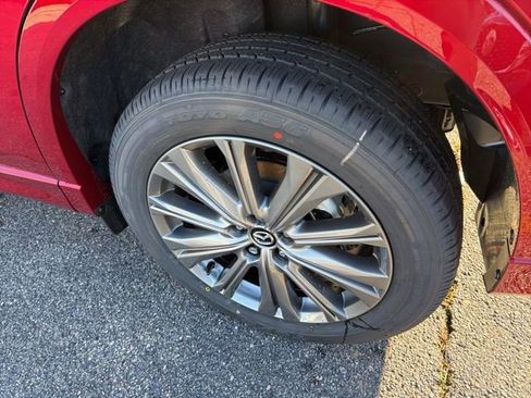 New 2025 MAZDA CX-5 Signature image 6