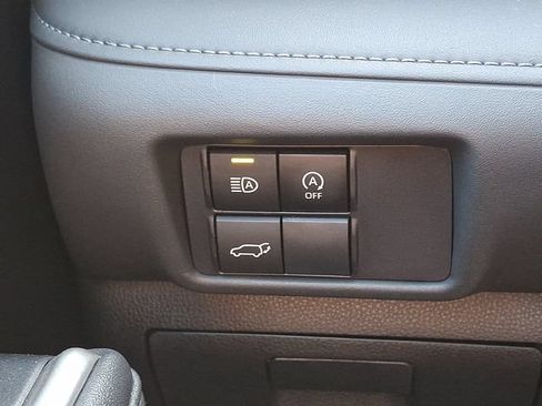 Used 2023 Toyota Highlander XSE AWD/4WD image 27