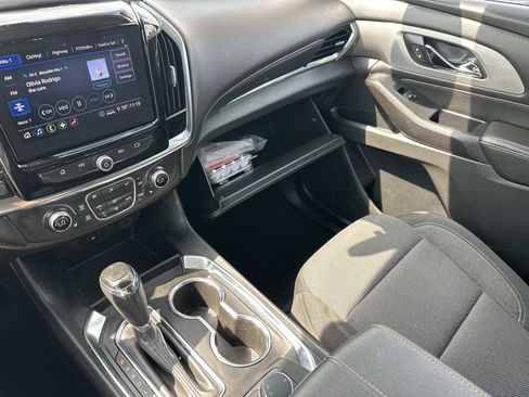 Certified 2020 Chevrolet Traverse LT FWD image 33
