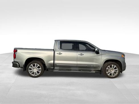 Used 2024 Chevrolet Silverado 1500 High Country w/ High Country Premium Package AWD/4WD image 6